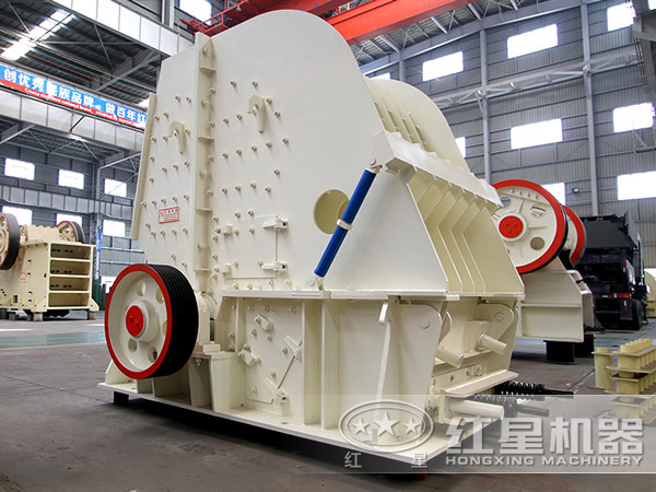 想要高產(chǎn)穩(wěn)產(chǎn)優(yōu)產(chǎn)——選擇反擊式破碎機(jī)，演繹一出破碎好戲