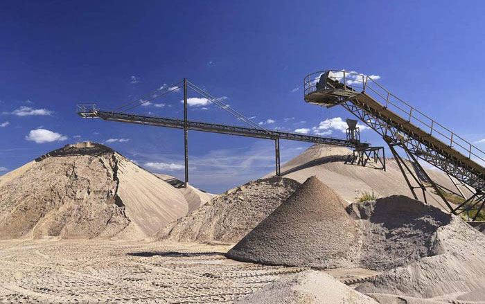 機制砂石粉太多影響混凝土質(zhì)量怎么辦？砂石洗選機說：這都不是事