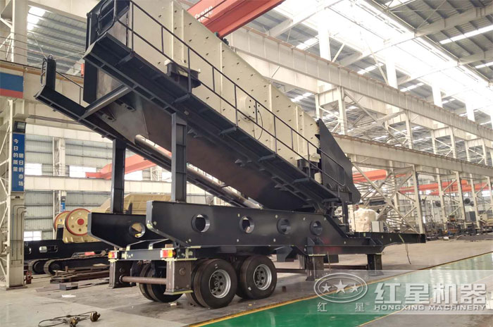 可移動振動篩沙機，半掛車車頭牽引隨時隨地流動作業(yè)