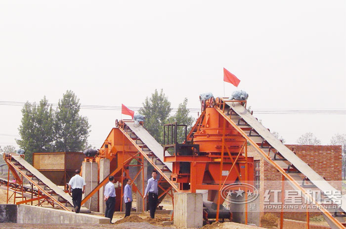 被關(guān)停的沙場(chǎng) 被關(guān)停的沙場(chǎng)