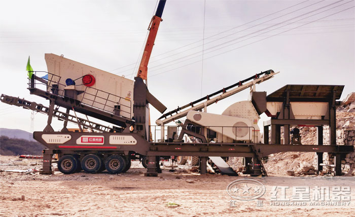 可移動制砂機(jī)生產(chǎn)線設(shè)備現(xiàn)場 可移動制砂機(jī)生產(chǎn)線設(shè)備現(xiàn)場