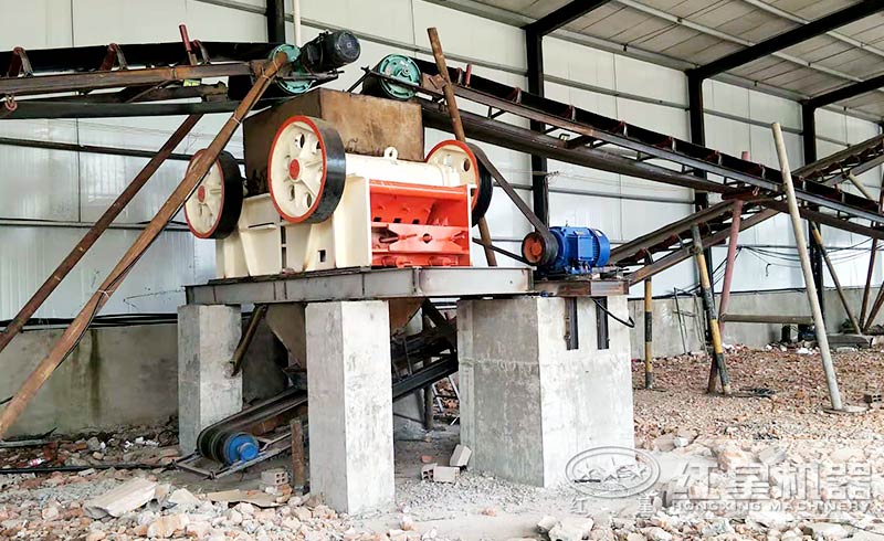 邊角料加工現(xiàn)場(chǎng) 邊角料加工現(xiàn)場(chǎng)