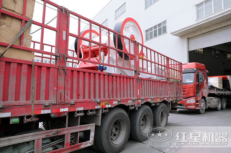 69鄂式破碎機規(guī)模中等，價格便宜合理