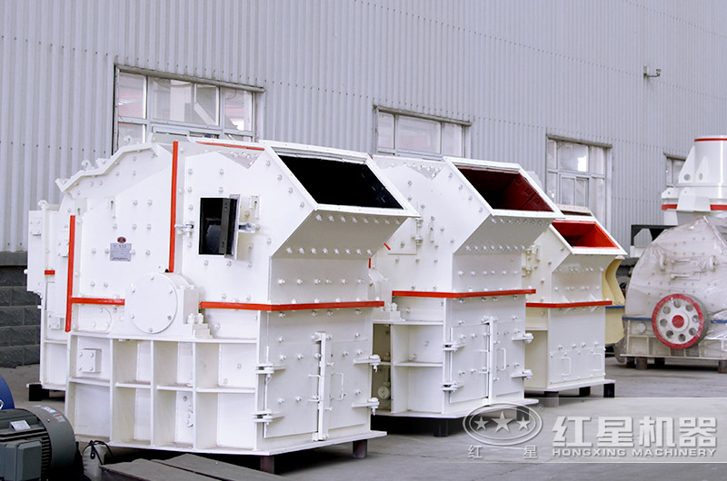 小型環(huán)保破碎機(jī)設(shè)備有哪些？助力砂石廠綠色生產(chǎn)