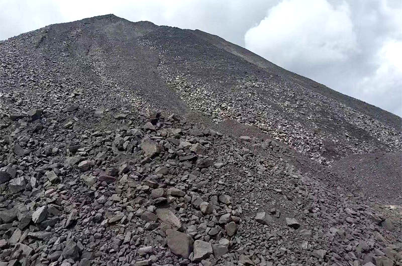 煤矸石有何用途？小型煤矸石粉碎機(jī)多少錢(qián)一臺(tái)？