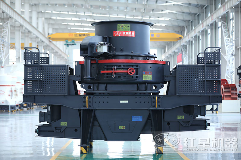 鵝卵石制成沙子用對(duì)輥制沙機(jī)還是沖擊制砂機(jī)，哪個(gè)好用