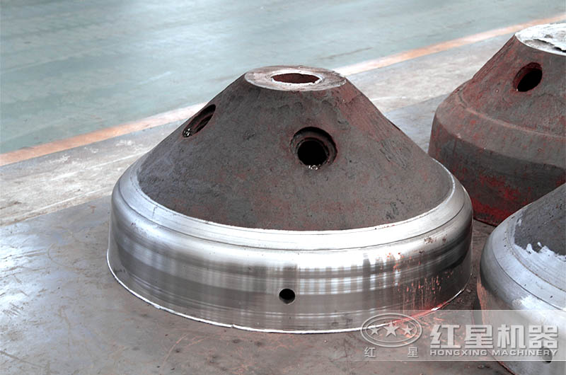 hp300圓錐破碎機(jī)每小時(shí)產(chǎn)多少噸？多少錢一臺(tái)？